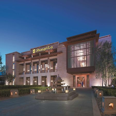 Shangri-La Lhasa Exterior photo