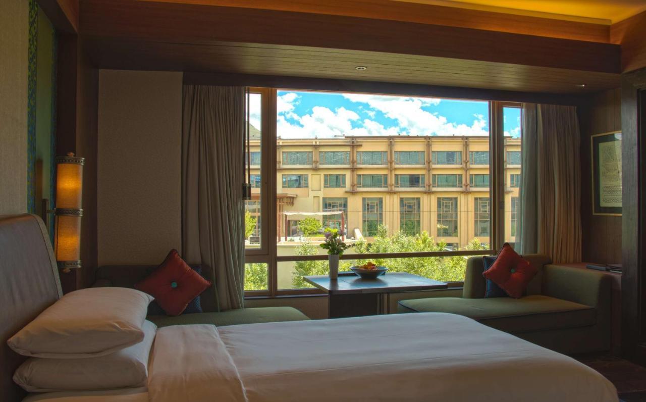 Shangri-La Lhasa Exterior photo